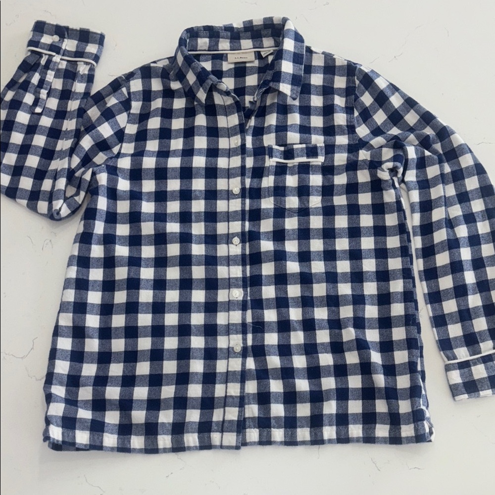 L.L.Bean Button‑Down Shirt – Blue & White Plaid, Size Small